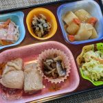 今月のおすすめメニュー♪～鶏肉のマーマレード煮～