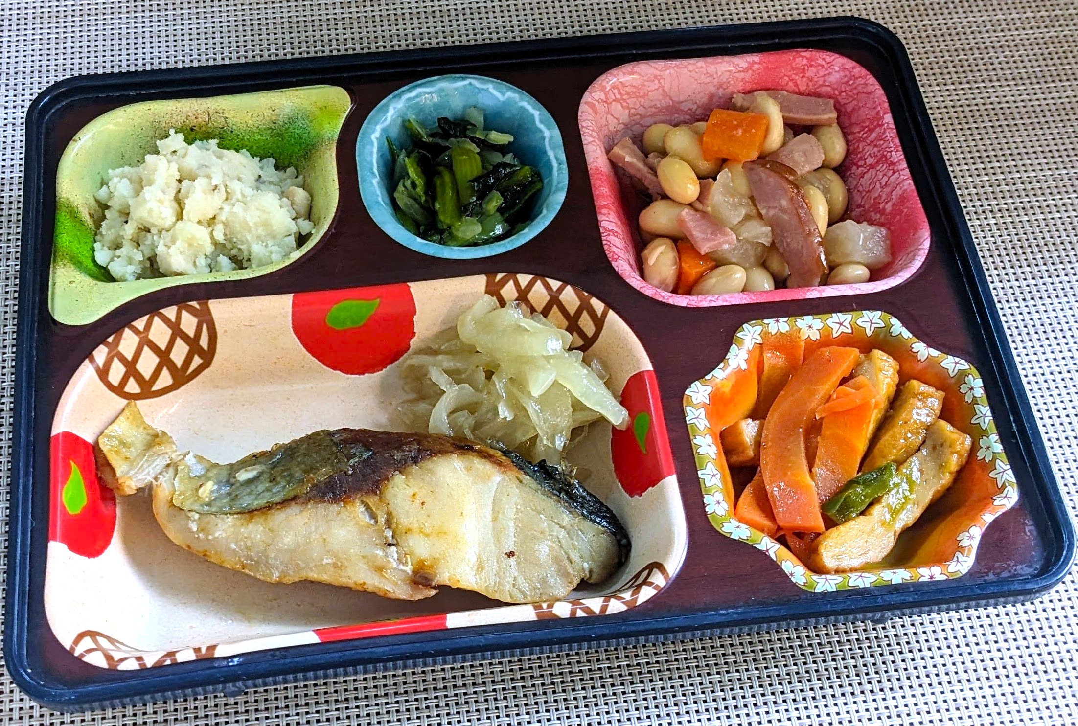 今月のおすすめメニュー♪～アジの塩焼き～